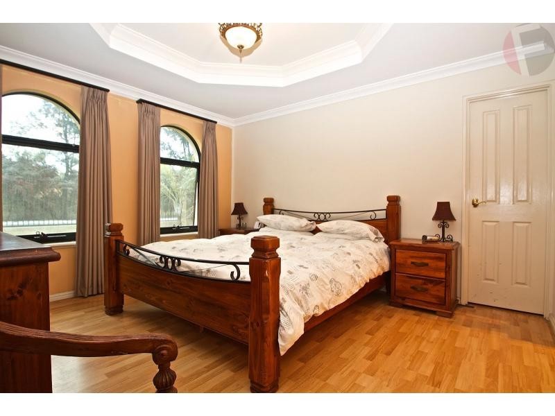 52 Golf Links Drive, Carramar WA 6031