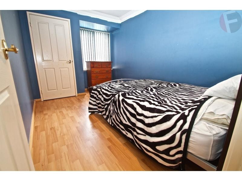 52 Golf Links Drive, Carramar WA 6031