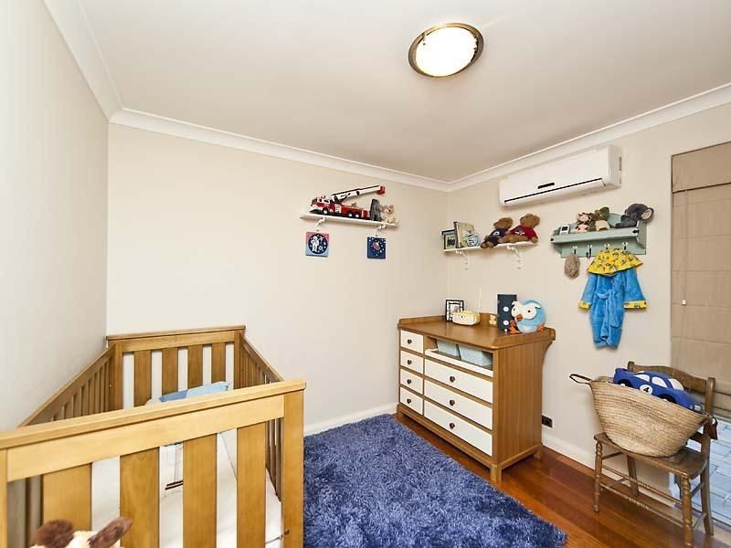 220 Summerlakes Parade, Ballajura WA 6066