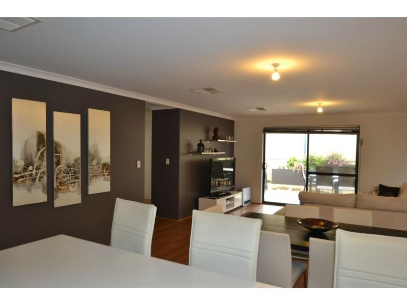 30 Melbourne Loop, Clarkson WA 6030