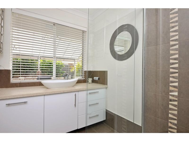 24 Oakapple Drive, Duncraig WA 6023