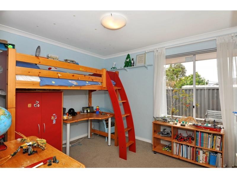 24 Oakapple Drive, Duncraig WA 6023