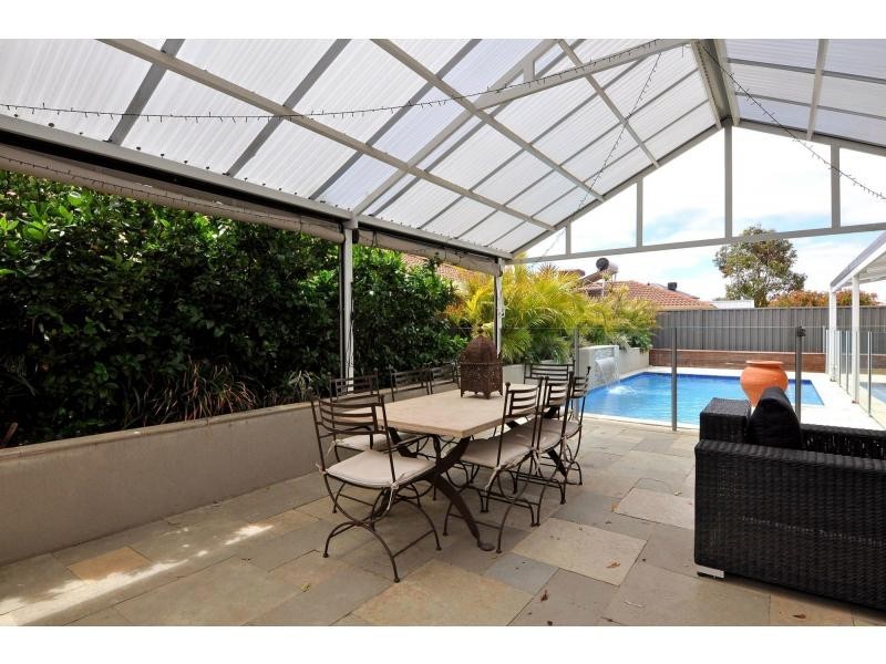 24 Oakapple Drive, Duncraig WA 6023