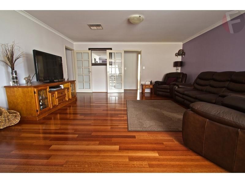 15 Nobel View, Tapping WA 6065