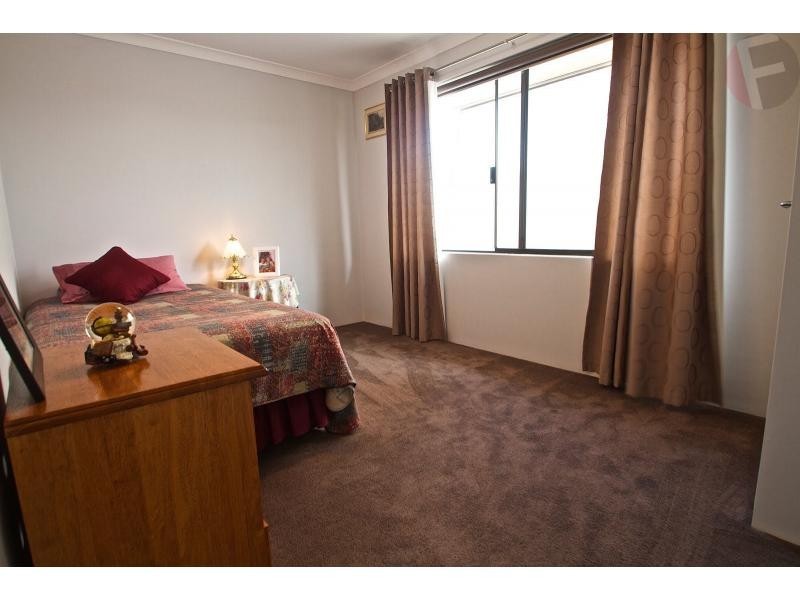 15 Nobel View, Tapping WA 6065