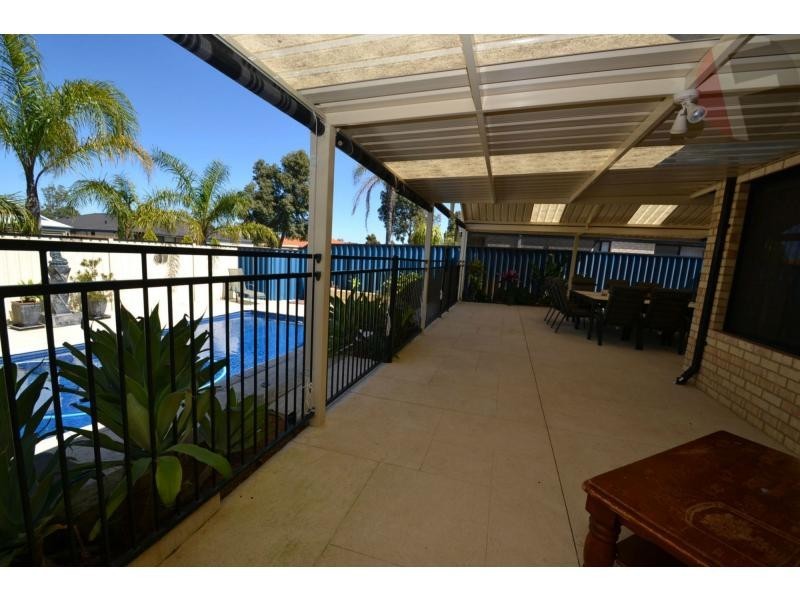 6 Oldbury Way, Tapping WA 6065