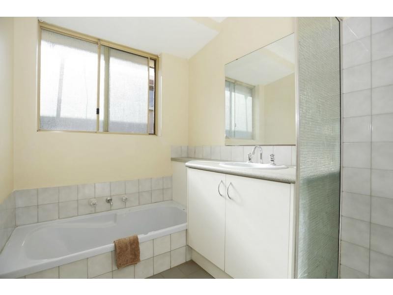 1 Chiba Retreat, Merriwa WA 6030