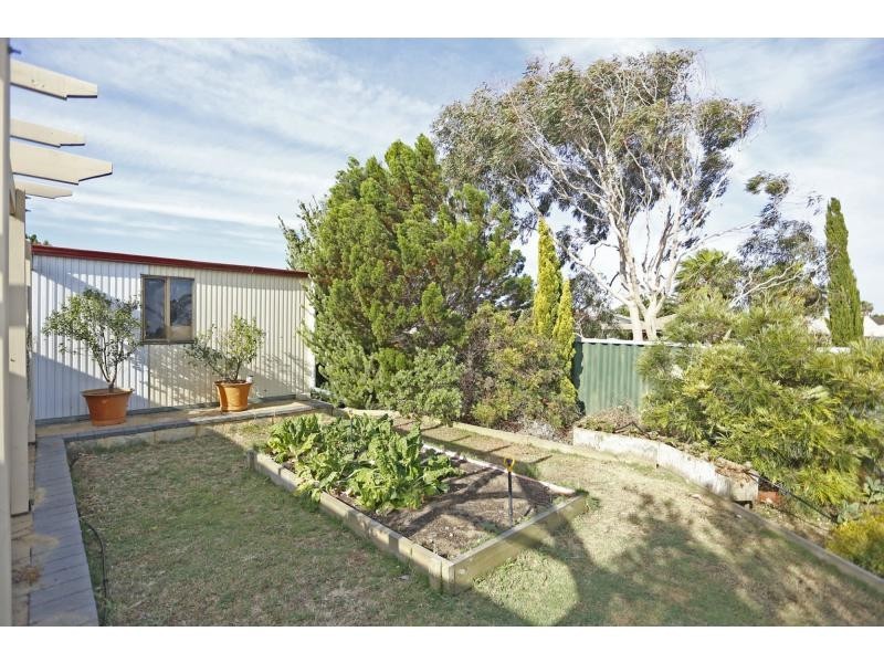 1 Chiba Retreat, Merriwa WA 6030