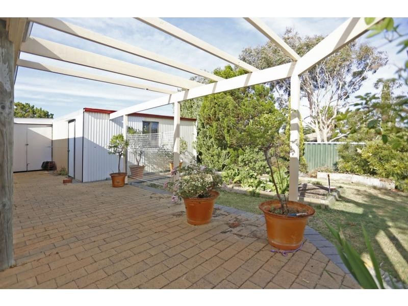 1 Chiba Retreat, Merriwa WA 6030