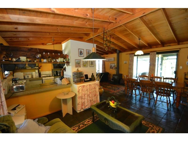 279 Tamarisk Drive, Gabbadah WA 6041