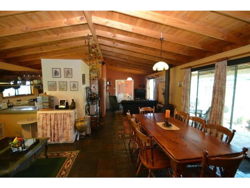 279 Tamarisk Drive, Gabbadah WA 6041