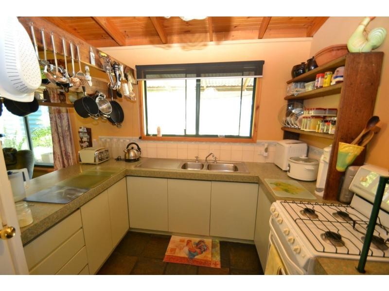 279 Tamarisk Drive, Gabbadah WA 6041