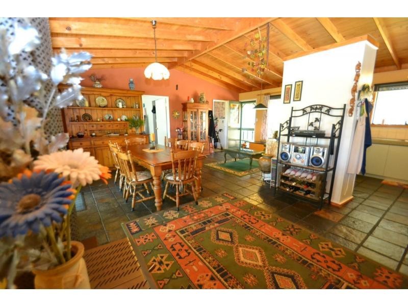 279 Tamarisk Drive, Gabbadah WA 6041