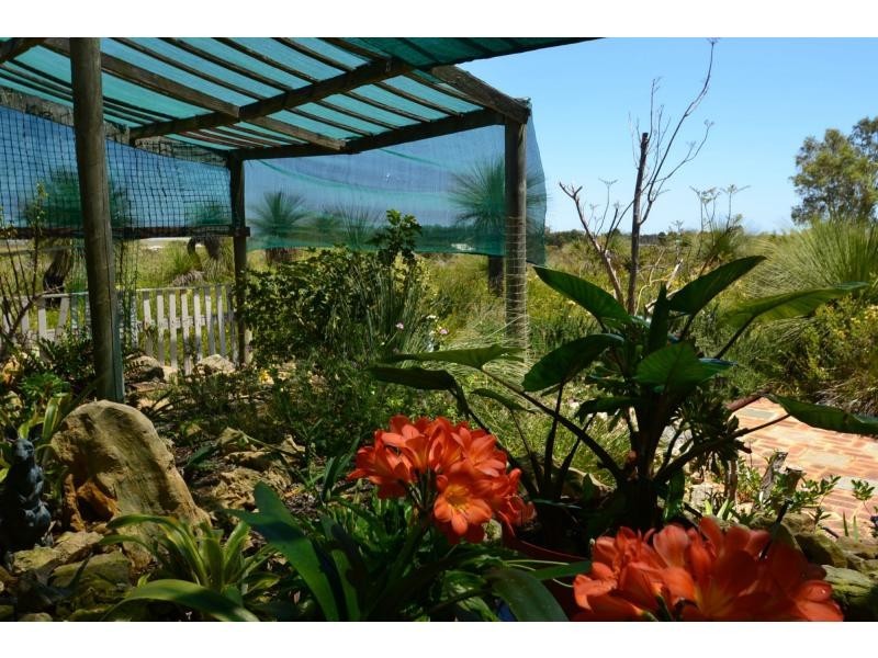 279 Tamarisk Drive, Gabbadah WA 6041