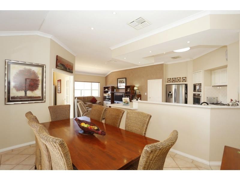 3 Renoir Lane, Currambine WA 6028