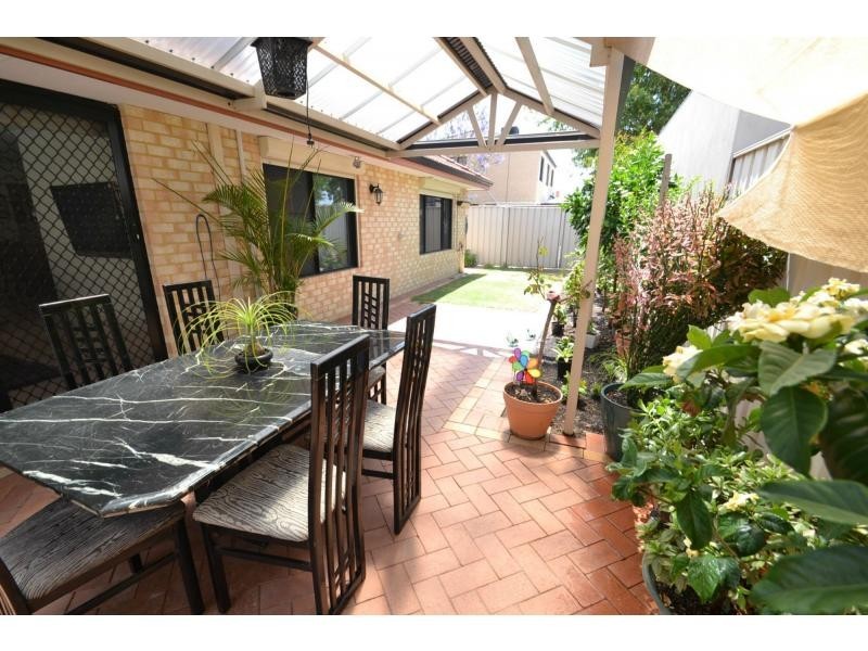 11 Aviary Gardens, Rivervale WA 6103