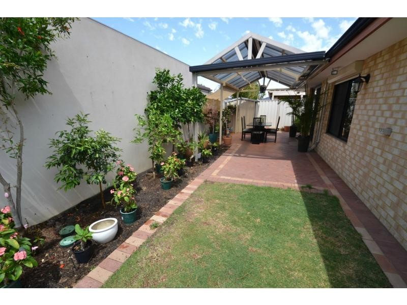 11 Aviary Gardens, Rivervale WA 6103