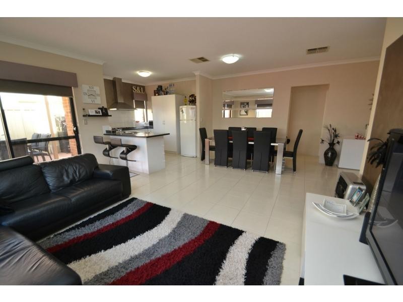 6A Pando Crescent, Landsdale WA 6065