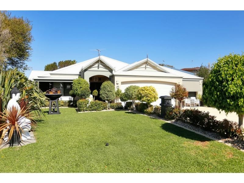 14 Trotman Crescent, Yanchep WA 6035