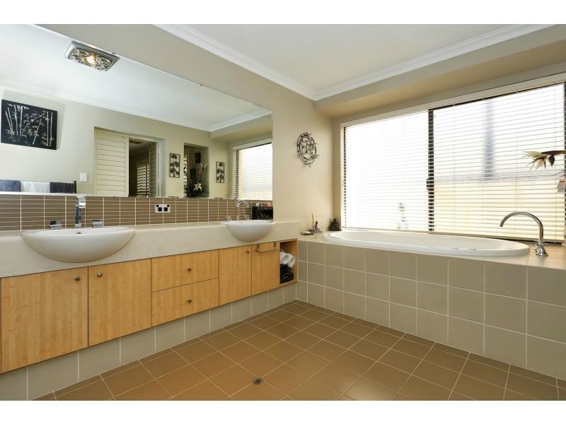 14 Trotman Crescent, Yanchep WA 6035