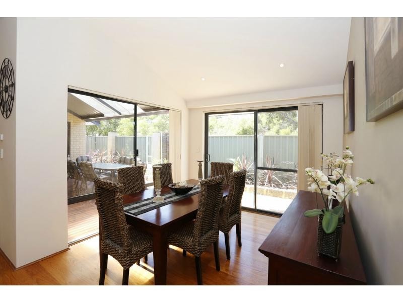 21 Rollo Court, Kinross WA 6028