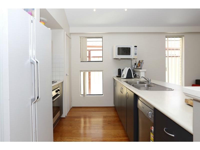 21 Rollo Court, Kinross WA 6028