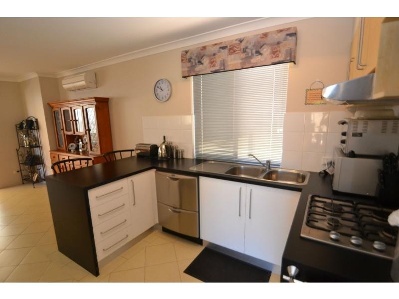 3/121 Kent Street, Rockingham WA 6168