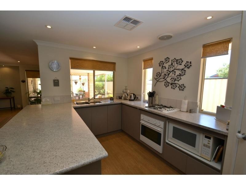 4 Caldwell Turn, Clarkson WA 6030