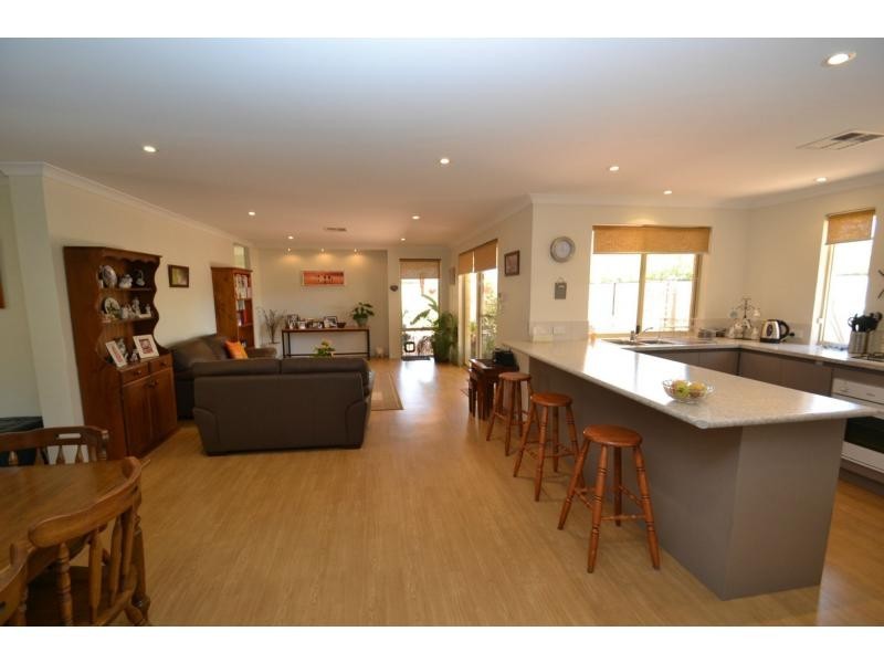 4 Caldwell Turn, Clarkson WA 6030