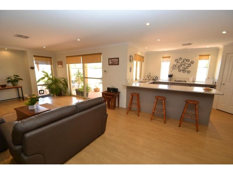 4 Caldwell Turn, Clarkson WA 6030
