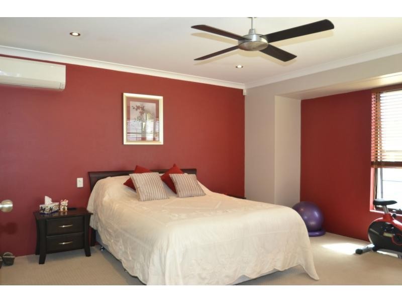 7 Elmhurst Drive, Clarkson WA 6030