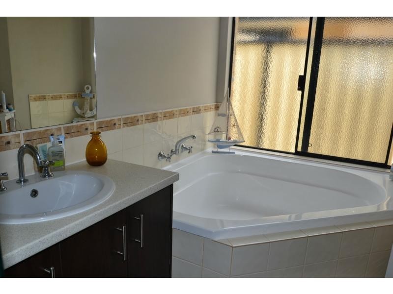 7 Elmhurst Drive, Clarkson WA 6030