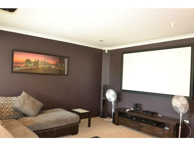 7 Elmhurst Drive, Clarkson WA 6030
