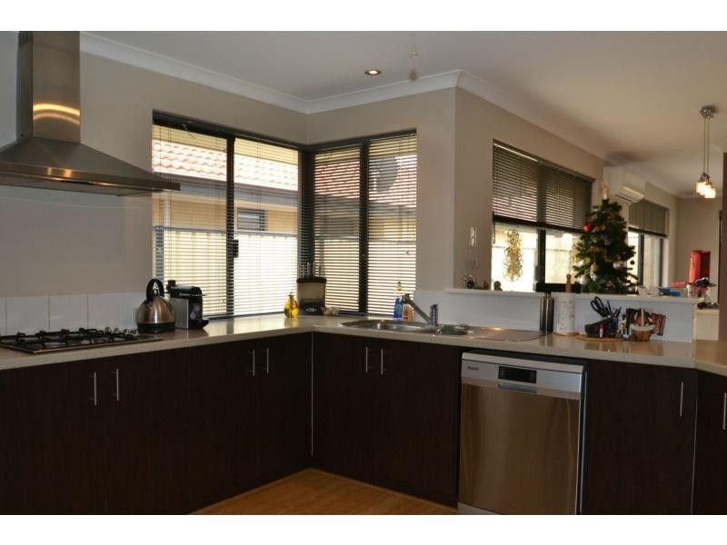 7 Elmhurst Drive, Clarkson WA 6030