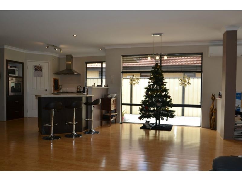 7 Elmhurst Drive, Clarkson WA 6030