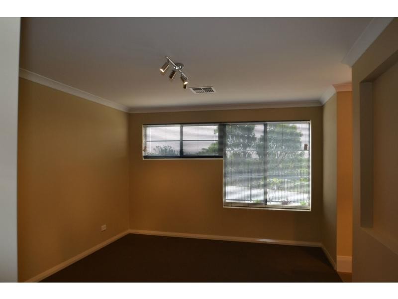 85 Spring Hill, Tapping WA 6065