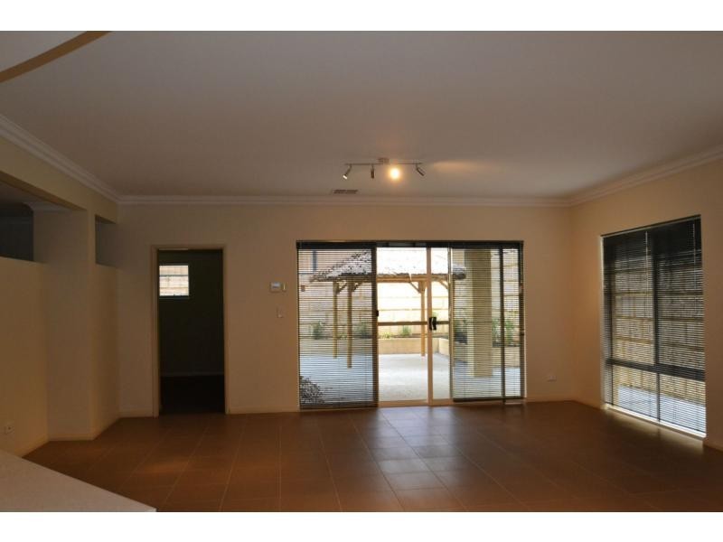 85 Spring Hill, Tapping WA 6065