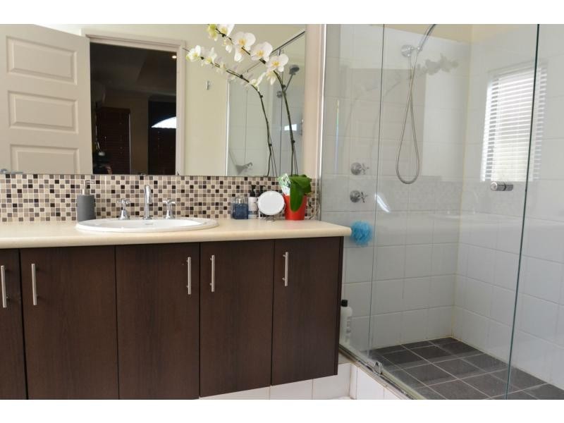 18 Edenbrooke Terrace, Clarkson WA 6030