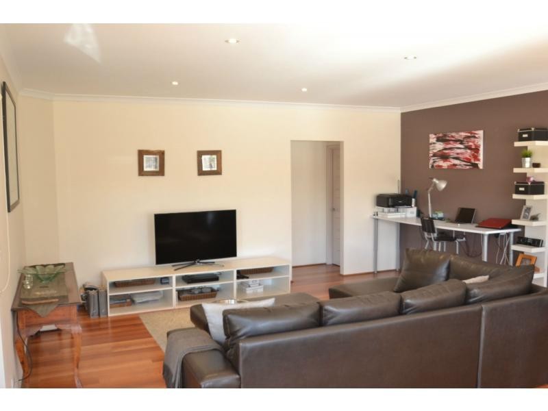 18 Edenbrooke Terrace, Clarkson WA 6030