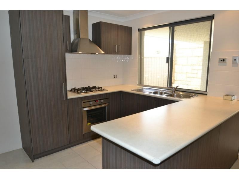 24/15 Crosthwait Circle, Tapping WA 6065