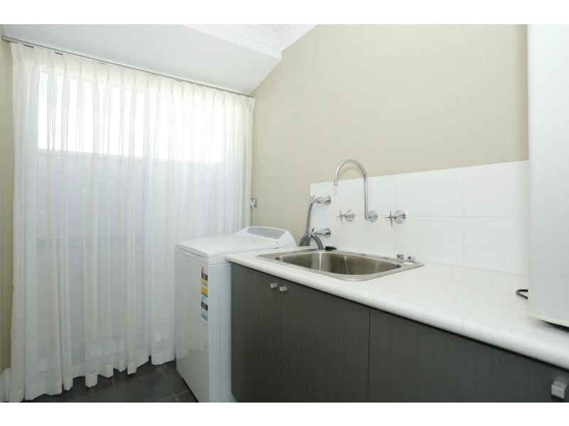 19 Jindalee Boulevard, Jindalee WA 6036