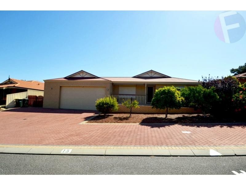 15 Greenock Gardens, Kinross WA 6028