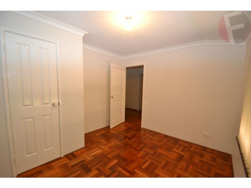 15 Greenock Gardens, Kinross WA 6028