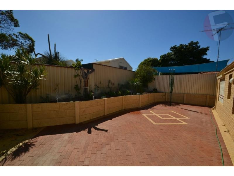 15 Greenock Gardens, Kinross WA 6028