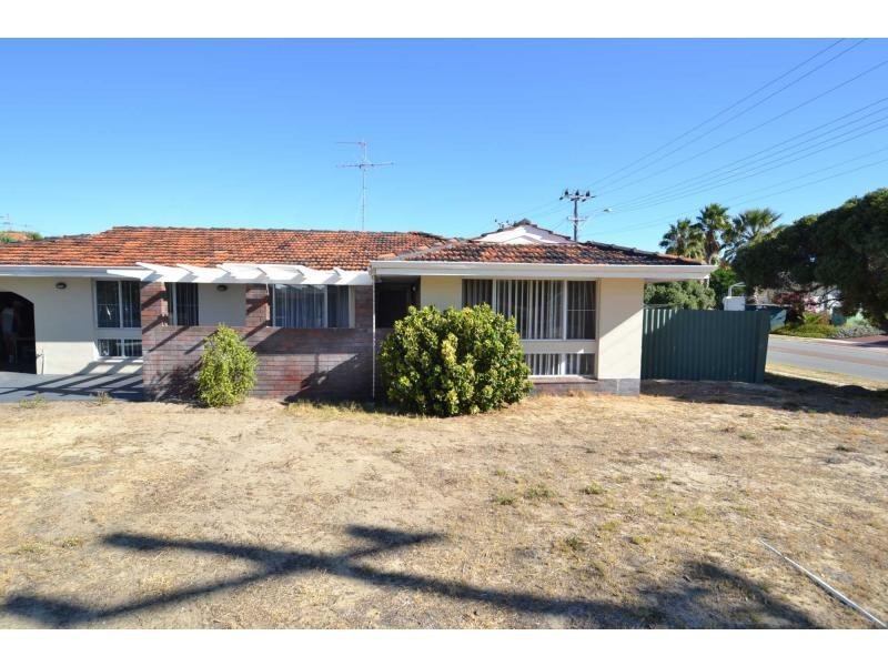 66 Cook Avenue, Hillarys WA 6025