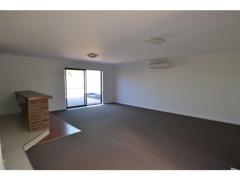 66 Cook Avenue, Hillarys WA 6025