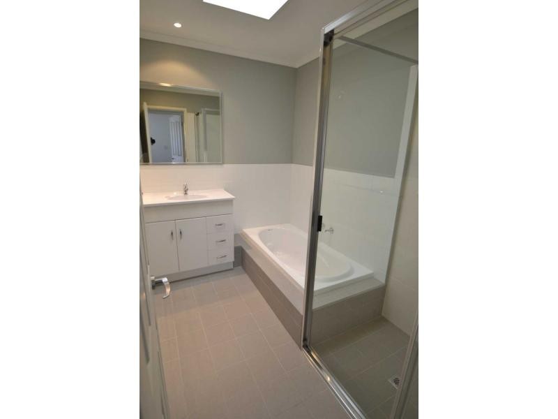 66 Cook Avenue, Hillarys WA 6025