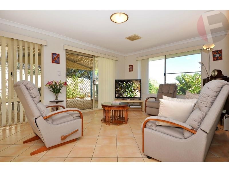 67 Caledonia Avenue, Currambine WA 6028