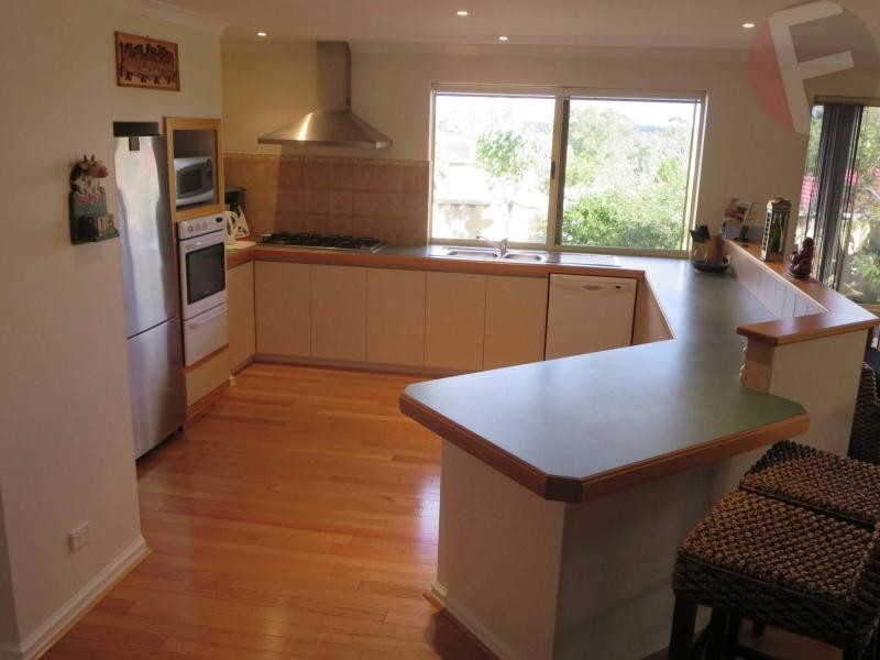 33 Ohrid Place, Joondalup WA 6027