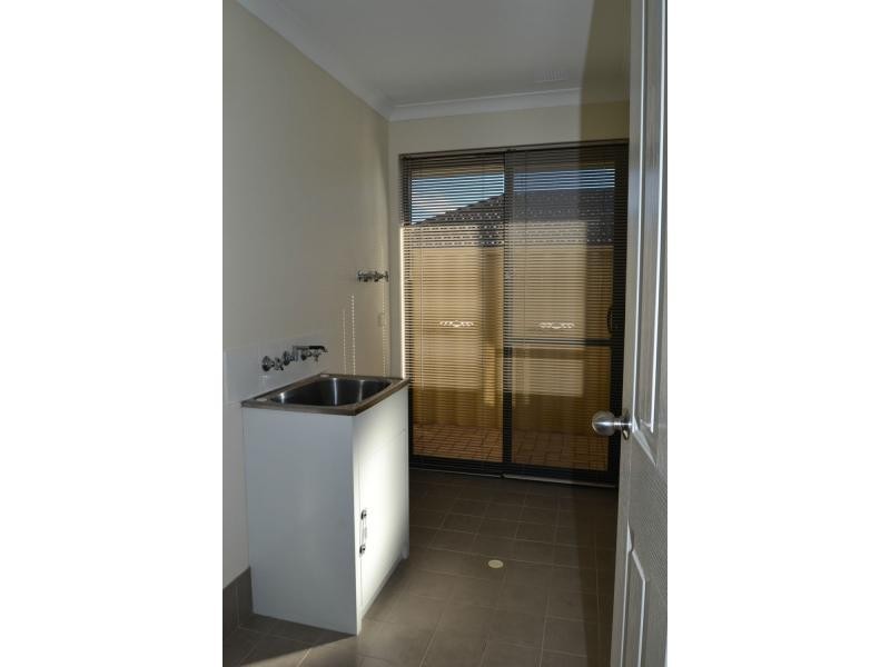 17 Kartner Road, Tapping WA 6065